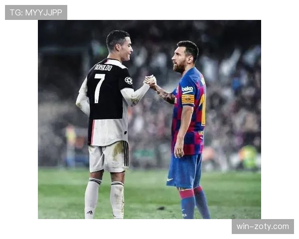 梅西与C罗历史地位的差距体现在哪些关键维度