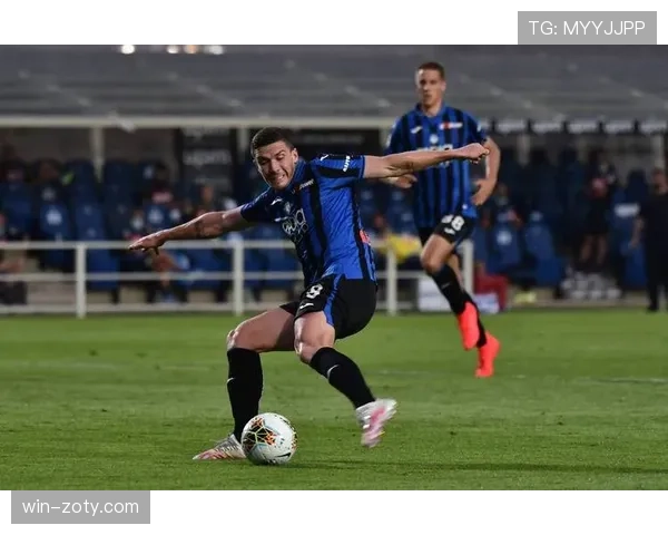 劳塔罗与吉鲁的前锋角色差异：战术结构如何影响进攻效率